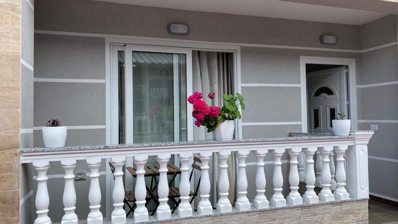 Kriss-klej's Apartment Sarande